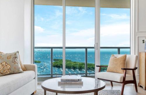 Coconut Grove Apartment | MVR-Why Compromise You Deserve This Stay