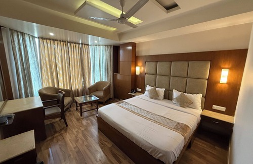 Khanapara Hotel | MW HOTEL