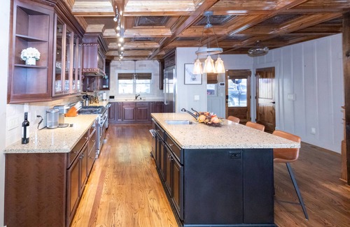 Mineral Bluff House | My Dream Lodge: A Symphony of Luxury & Outstanding Vistas! n