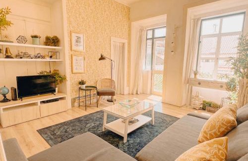 Bairro Alto Apartment | My Fair Lisbon - Apartment Príncipe Real with Balcony