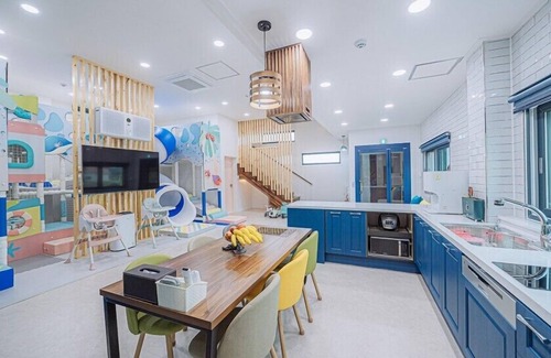 Samgon-mal House | My Kids Pool Villa