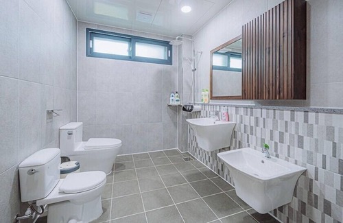 Samgon-mal House | My Kids Pool Villa