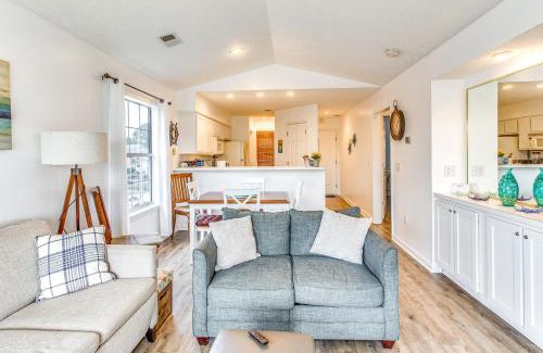 Carolina Forest Apartment | Myrtle Beach Waterfront Condo 5 Mi to Boardwalk!