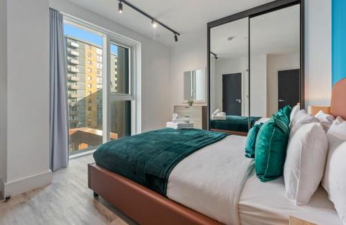 East Acton Apartment | MySquare Modern Two Bedroom Flat in North Acton close to Ealing