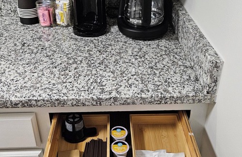 Columbus House | N. Columbus Townhome with 3bd, 2.5ba, Centrally Located!