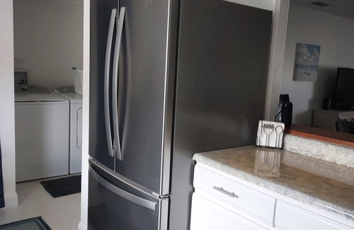 Englewood South Condo | n Come out and enjoy a tropical paradise by the gulf.