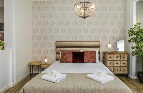 Merces Apartment | N1 Lisbon Center Romance Apartment