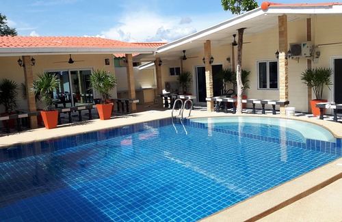 Na Chom Thian Villa | na jomtien big pool villa