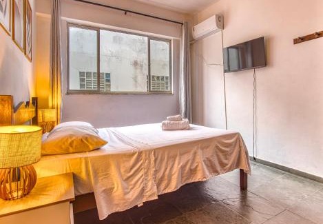 Vila Nova Apartment | Na Praia do Forte, Ar e TV nos quartos, completo - Praça da Cidadania