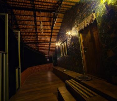 Virarajendrapet Villa | Naad Alaya Estate Stay