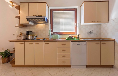 Vinkuran House | Nada in Vinkuran (Haus für 8 Personen)