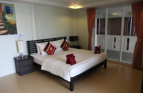 Sa Khu House | Naiyang Seaview Place Resort