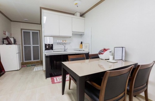 Naju House | Naju Mejuggookpineun Naju Pension