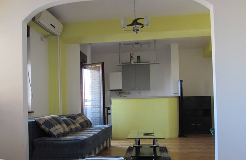 Skopje Region Apartment | Nakov Apartment Next To The Cenntral Bus Statiotn