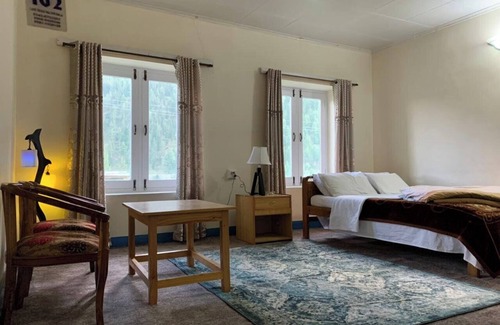 Naltar Valley Hotel | Naltar Palace Hotel