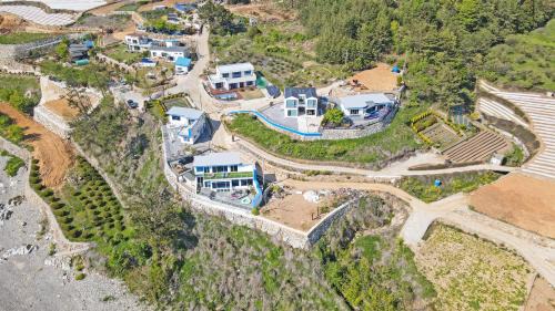 Namhae Villa | Namhae Bokkongii Seesru Ocean View Poolvilla