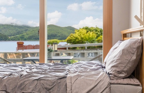 Tanghang-ri House | Namhae Yujane Pension