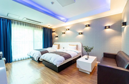 Namwon House | Namwon Hanjeungwonstay Pension