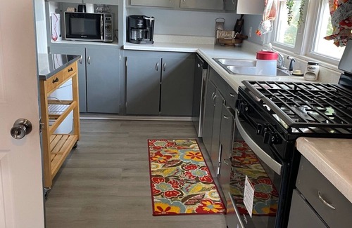 Houston House | Nana's House located in the MO Ozarks close to many rivers for floating.