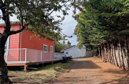 Regional District of Nanaimo Apartment | Nanaimo oldtown pet friendly 2 bedrooms guest suite