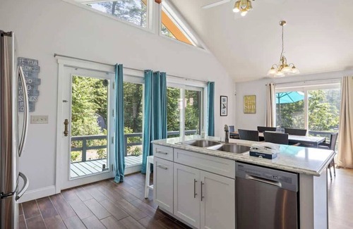 Sanbornville House | Nanas Nest - Lakefront Studio on Lovell Lake