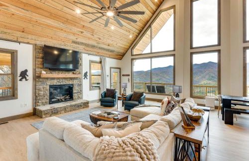 Andrews House | Nantahala Forest Cabin with Fire Pits and Hot Tub!