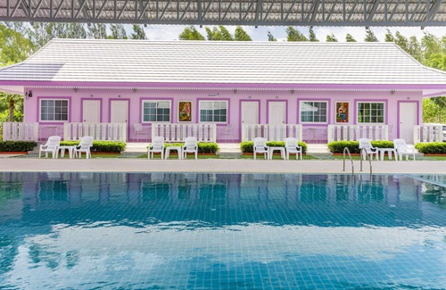 Khanong Phra Hotel | Napasawan Resort
