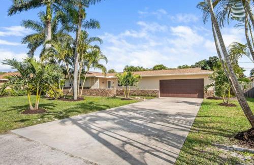 Palm River Estates House | Naples Dream Escape 4BRHome heated pool 10minBeach