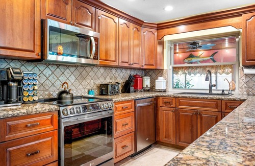 North Naples House | Naples Retreat, Game Room + Pool, Table & Darts, Fenced Yard, Pet Friendly