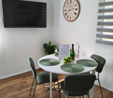 Pusztavacs Apartment | Napsugár vendégház