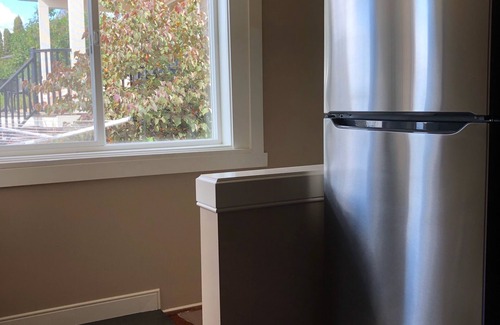 Okanagan-Similkameen House | Naramata Wine Cottage with Guest House