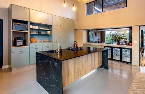 Buffelspruit Cabin | Nare Bush Lodge