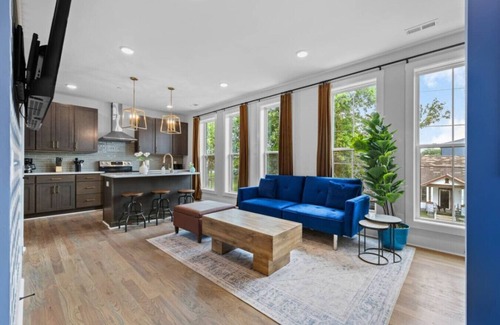 Talbot's Corner Apartment | NASH Haven – 1 BR Apartment Near Downtown Nashville (Sleeps 6)