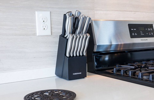 Nashville Cottage | Nashville Notes - Sleeps 8 - Mins to Broadway!