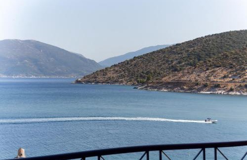 Agia Efimia Apartment | Natassa Apartments Penthouse sea view 30m from sea