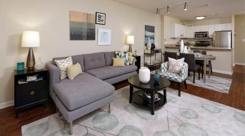 Clarendon Apartment | National at Clarendon Metro