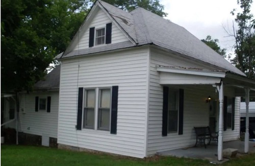 Altus House | Nations Premier Solar Eclipse site, beautiful rustic house set on 1.4 acres !