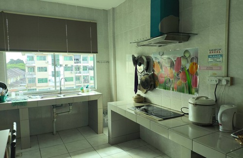 Richmond Hill House | Natol Homestay - Kuching Home Penthouse Airport Road