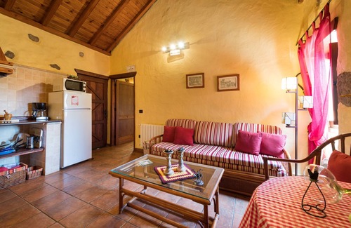 Barranco del Pinar House | NATURACANARIA de Doramas -free Wifi & Pool