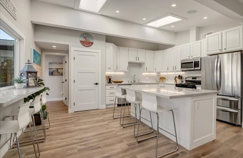 Westside Santa Cruz House | Natural Bridges/West Cliff Drive+EV Charging+Gorgeous Remodel