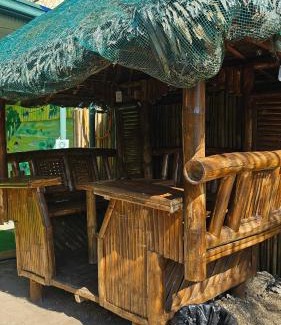 Dasmarinas House | Natural Haven with Netflix Kubo Videoke & Alfresco Dining