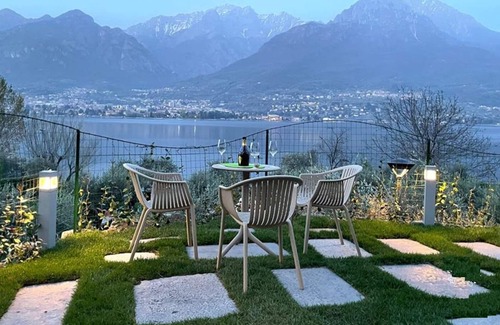 Oliveto Lario Villa | NATURE &ARCHITECTURE DIALOGUE IN A PERFECT HARMONY-STUNNING COMO VIEWS