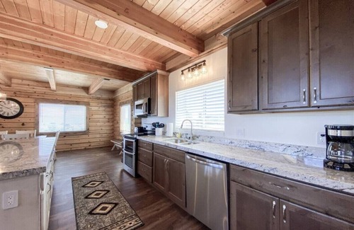 Sweetwater House | Nature Calls- New home, hot tub & Ideal Beach Pass