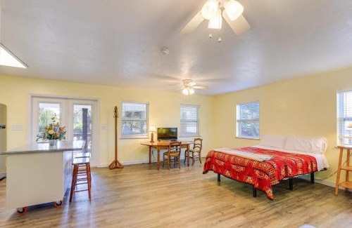 Williston Apartment | Nature Coast Hideaway with Deck on 5 Acres