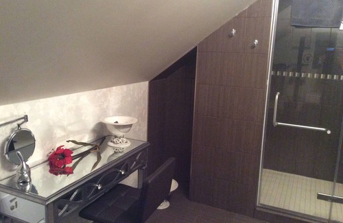 Larouche House | Nature On The Edge Of Lac Kenogami Room