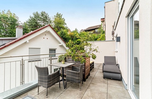 Buehlertal Apartment | Nature Room 'Beehive' with Terrace, Wi-Fi and Air Conditioning