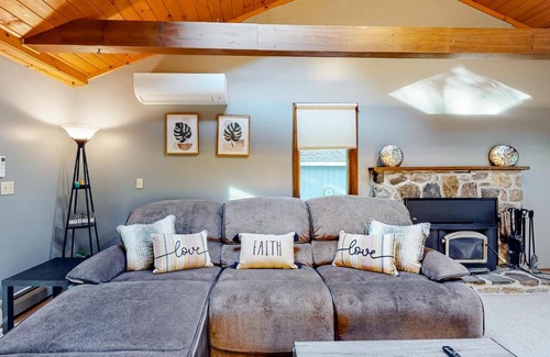 Damariscotta House | Nature's Nook