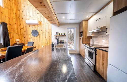 Saint-Alfred Ski Chalet | Nature, Spa & Lake Access - Le Maikel