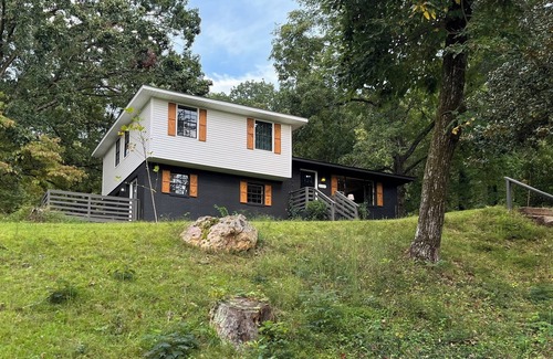 Crestline Heights House | Nature-Themed Mountain Hideaway in the Magic City!