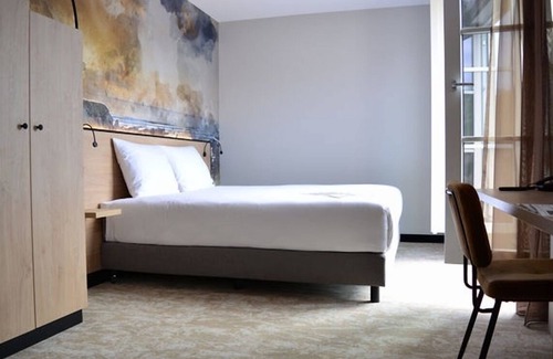 Nieuw-Haamstede Hotel | Nature View Stay Near Oosterschelde Park and Forest with Breakfast Included